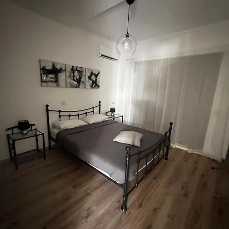 The Prime Location Lovely 1 Bedroom * بافوس