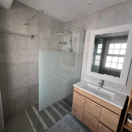 The Prime Location Lovely 1 Bedroom *