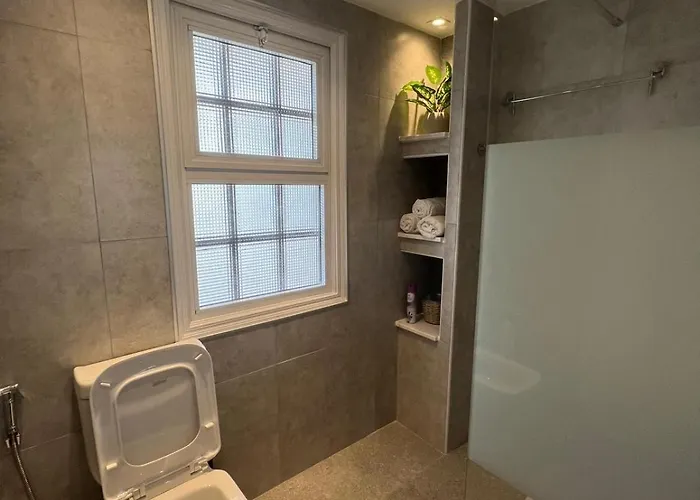 The Prime Location Lovely 1 Bedroom